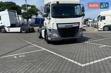 Тягач DAF CF 2017 в Ромнах