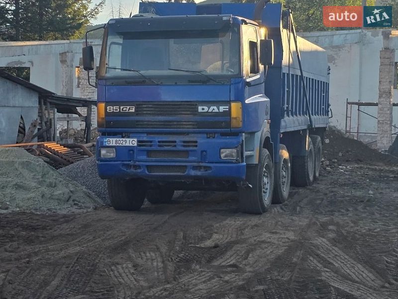 Самоскид DAF CF 2000 в Ужгороді