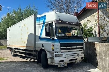 Грузовой фургон DAF CF 2004 в Львове