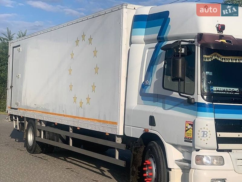 Грузовой фургон DAF CF 2004 в Львове