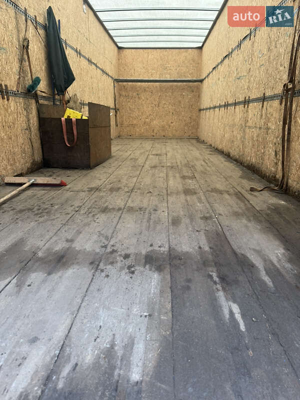 Грузовой фургон DAF FA 2015 в Шепетовке