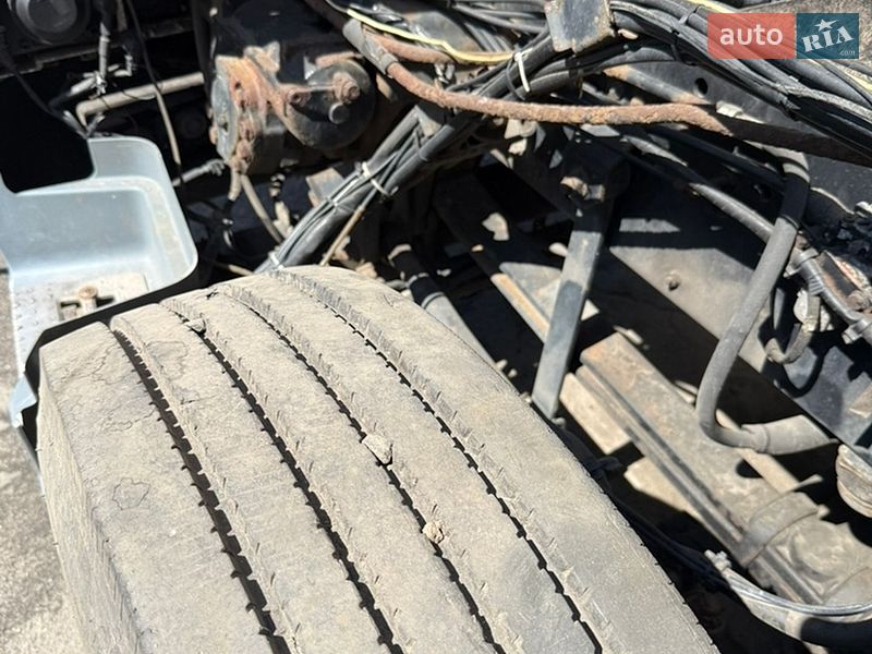 Грузовой фургон DAF FA 2003 в Киеве