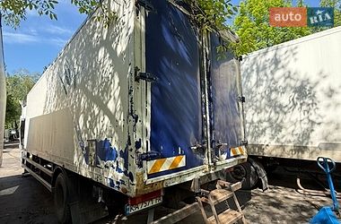Грузовой фургон DAF FA 2003 в Киеве