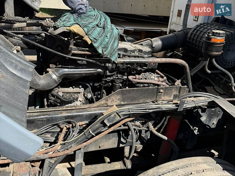 Грузовой фургон DAF FA 2003 в Киеве