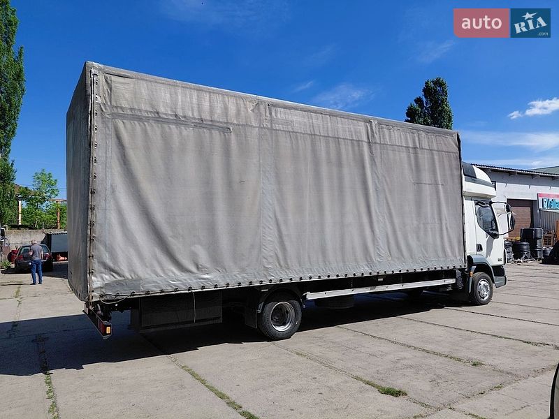 Тентований DAF FA 2004 в Рівному