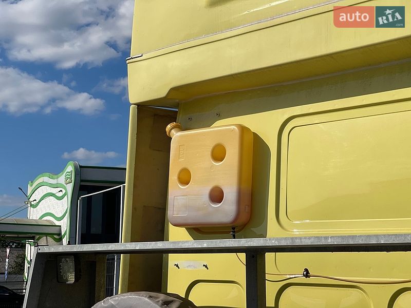 Евакуатор DAF FA 2007 в Нововолинську