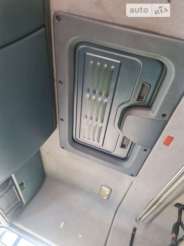 Тягач DAF FT 95 2006 в Львове