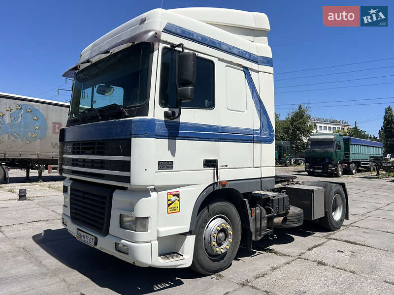 Тягач DAF FT 2002 в 