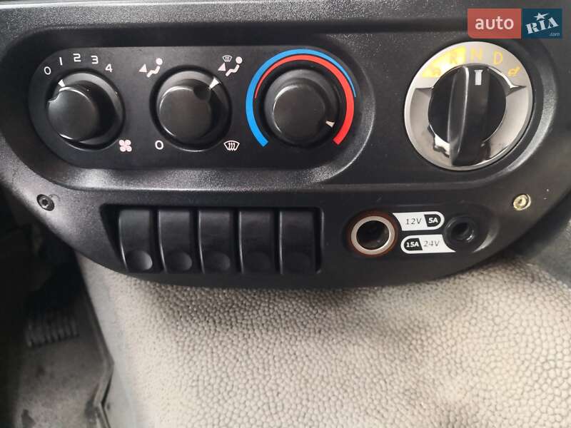 Тягач DAF FT 2010 в Кам'янському