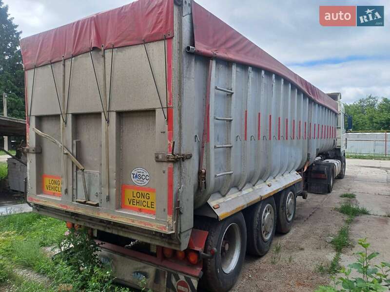 Тягач DAF FX 2004 в Ромнах
