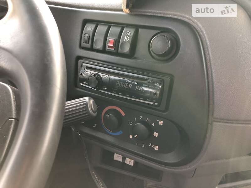 Борт DAF LF 2007 в Киеве