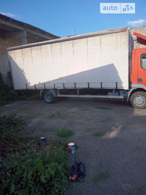 Тентованый DAF LF 2005 в Тростянце