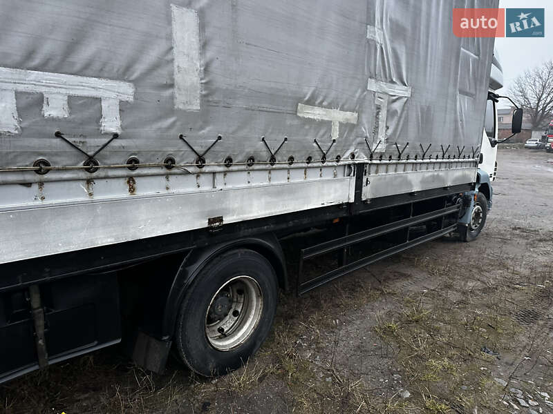 Тентованый DAF LF 2006 в Ромнах