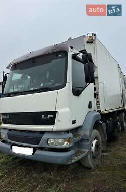 Мусоровоз DAF LF 2005 в Черновцах Мусоровоз DAF LF 2005 в Черновцах