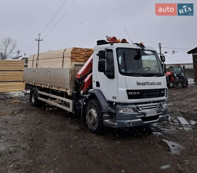 Автокран DAF LF 2011 в Рожнятове