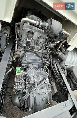 Грузовой фургон DAF LF 2013 в 