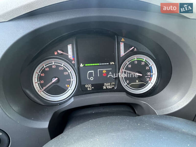 Грузовой фургон DAF LF 2014 в Ровно