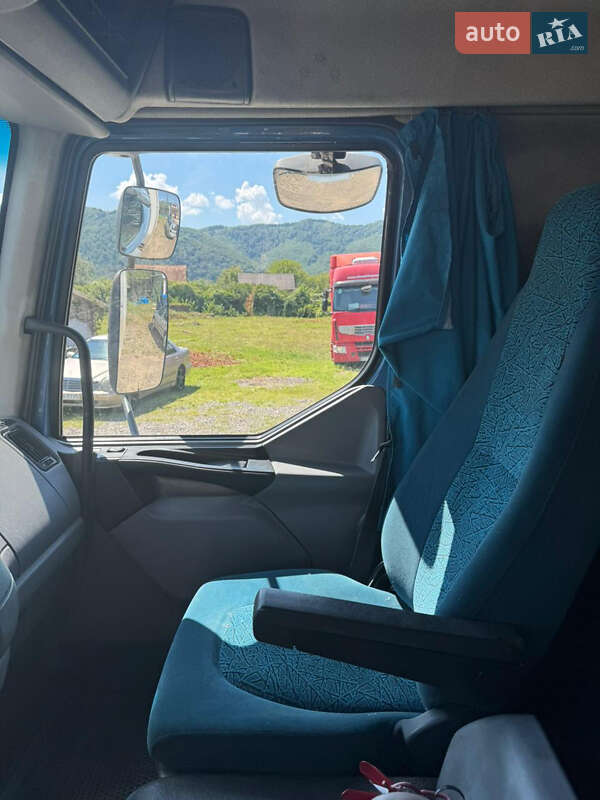 Вантажний фургон DAF LF 2006 в Хусті