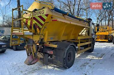 Пескоразбрасывающая машина DAF LF 2013 в Житомире