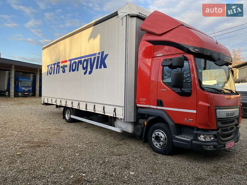 Тентований DAF LF 2016 в Хусті