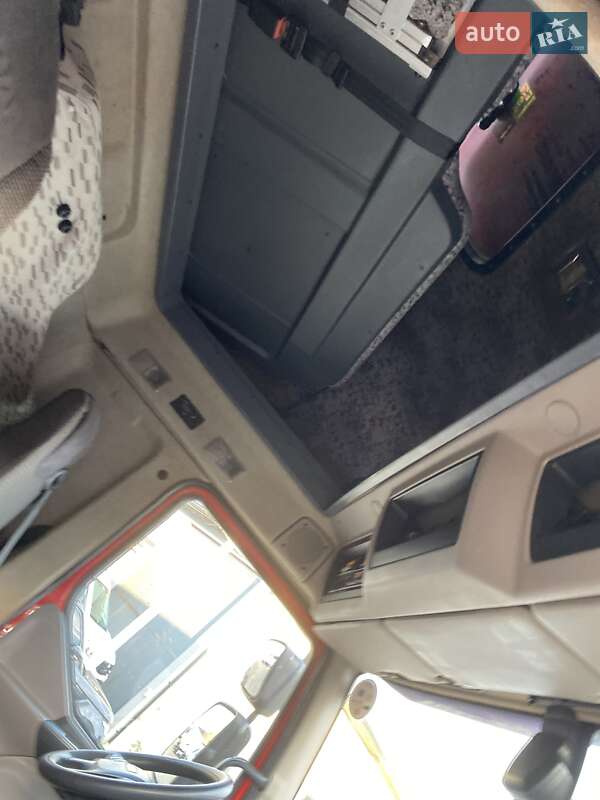 Тентований DAF LF 2016 в Хусті