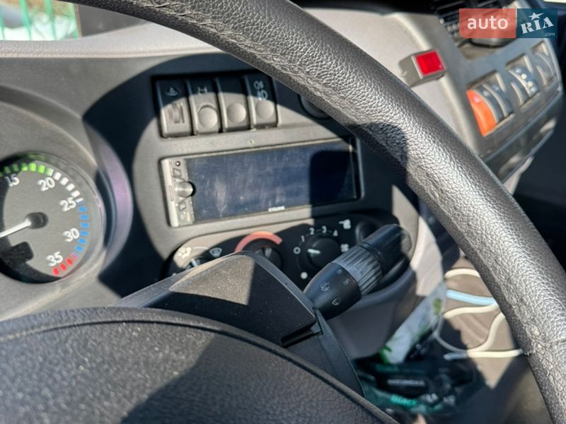 Бензовоз DAF LF 2005 в Киеве