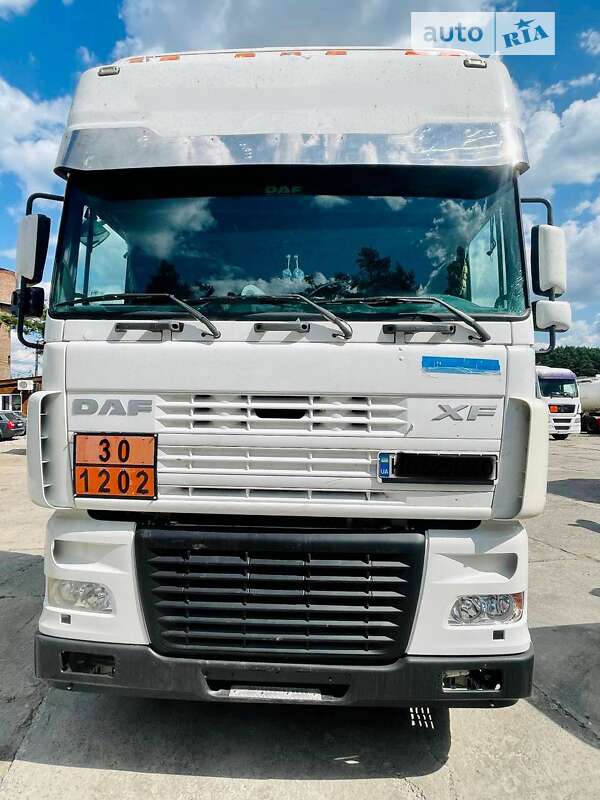 Тягач DAF TE 2003 в Киеве фото 3 Тягач DAF TE 2003 в Киеве