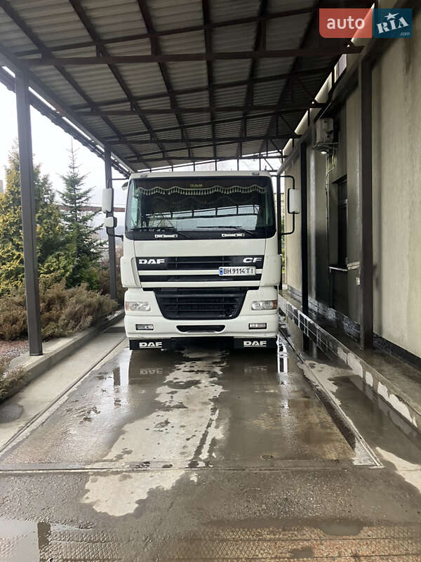 Самосвал DAF TE 2002 в Киеве