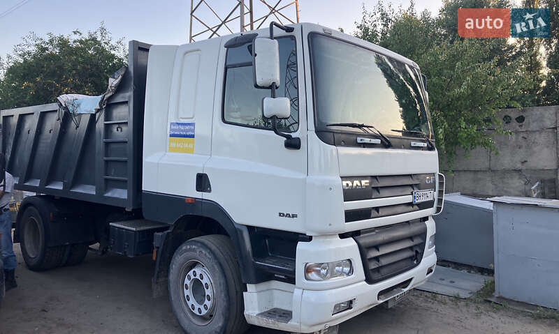 Самосвал DAF TE 2002 в Киеве