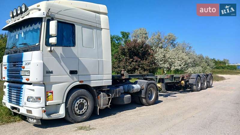 Тягач DAF TE 2003 в Одессе