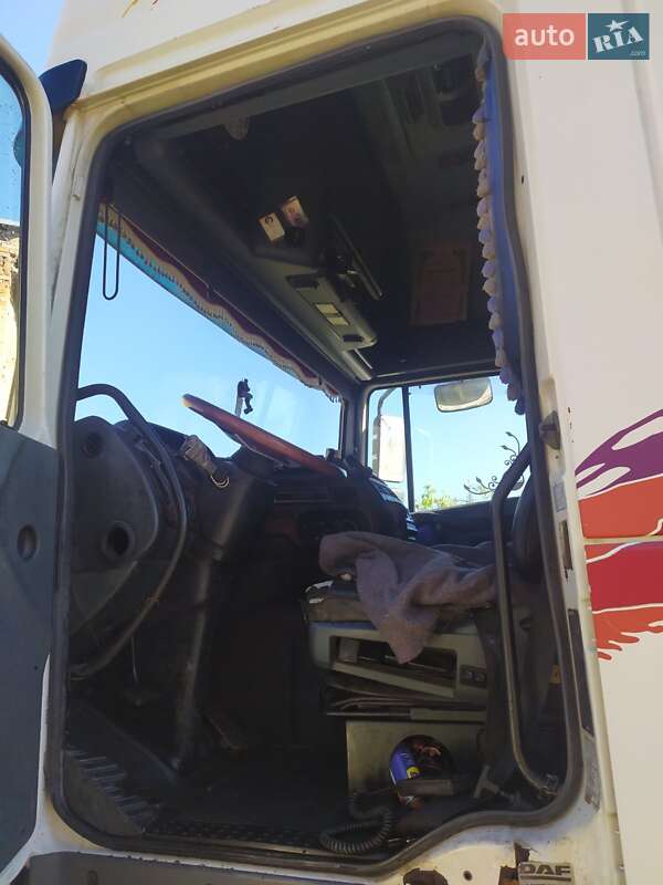 Тягач DAF TE 2001 в Тячеве