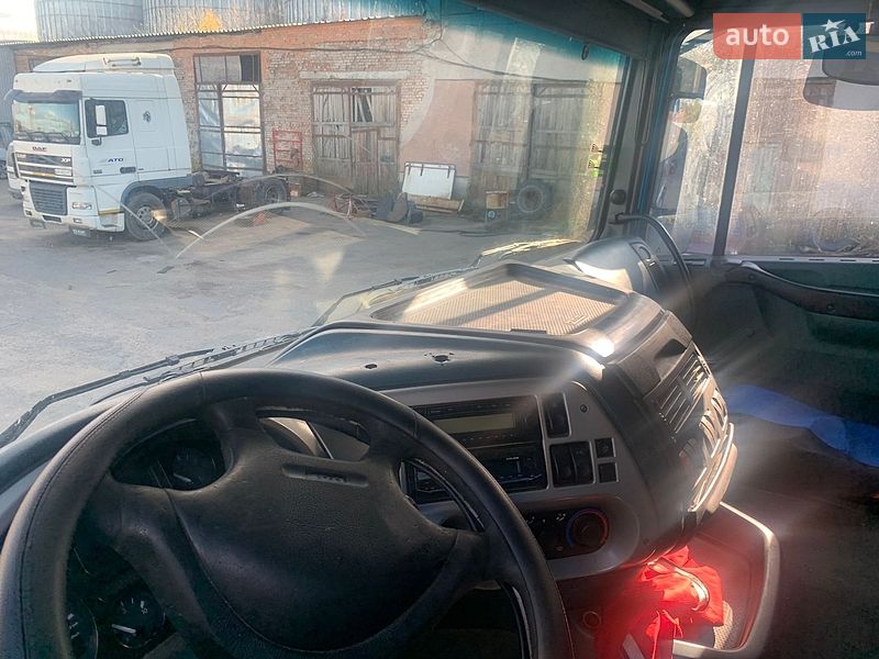 Тягач DAF TE 2005 в Козятині