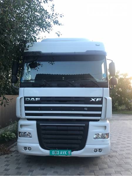 Тягач DAF XF 105 2010 в Ильинцах