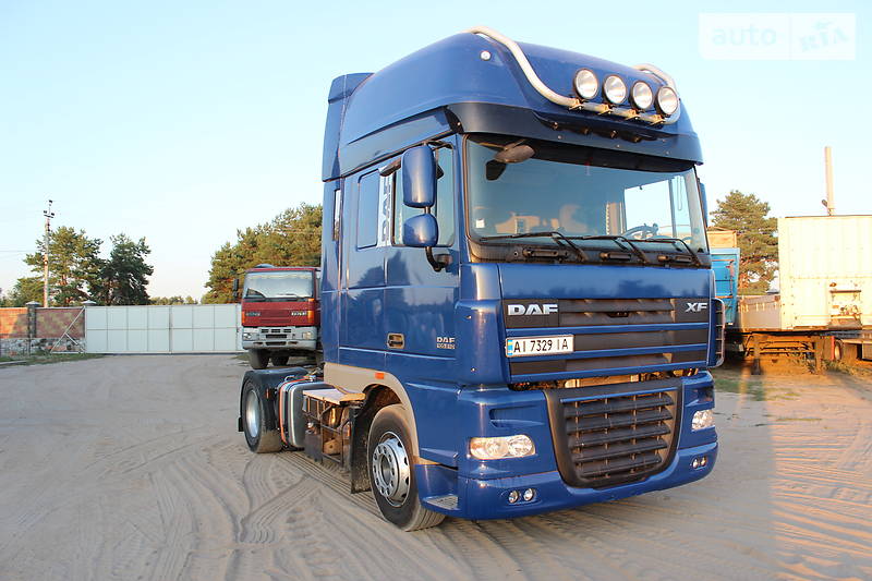 Самосвал DAF XF 105 2010 в Киеве