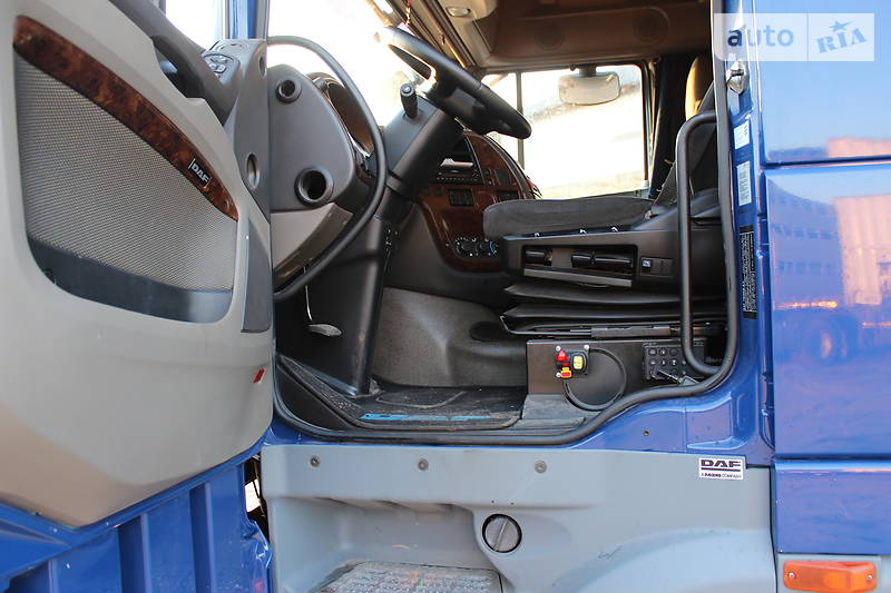 Самосвал DAF XF 105 2010 в Киеве
