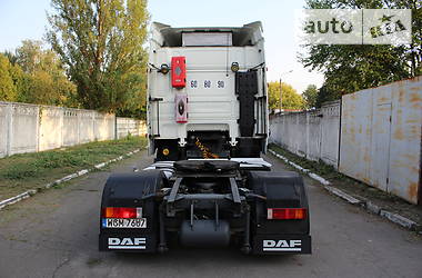 Тягач DAF XF 105 2009 в Киеве