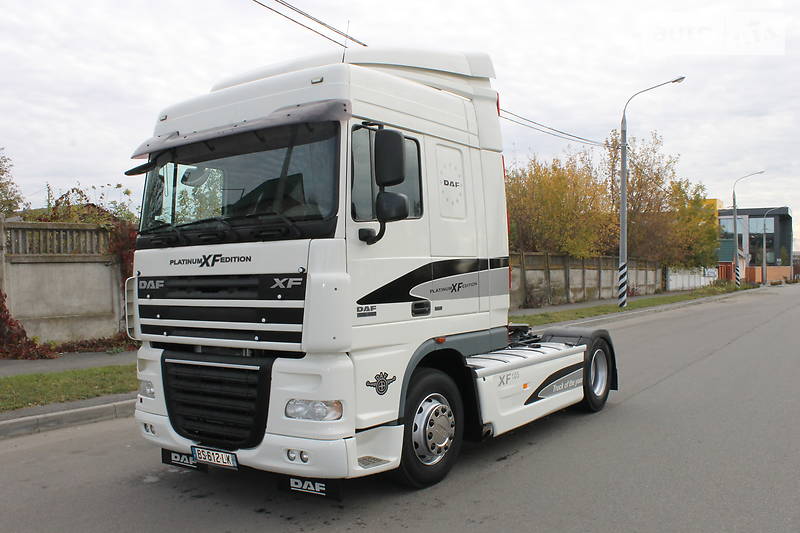 Тягач DAF XF 105 2010 в Виннице