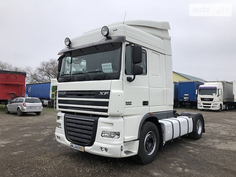 Тягач DAF XF 105 2010 в Черновцах