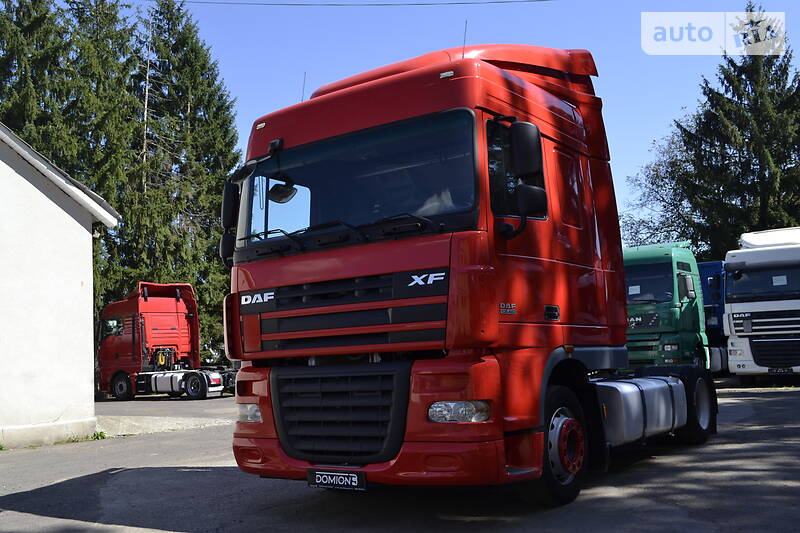 Тягач DAF XF 105 2010 в Хусте