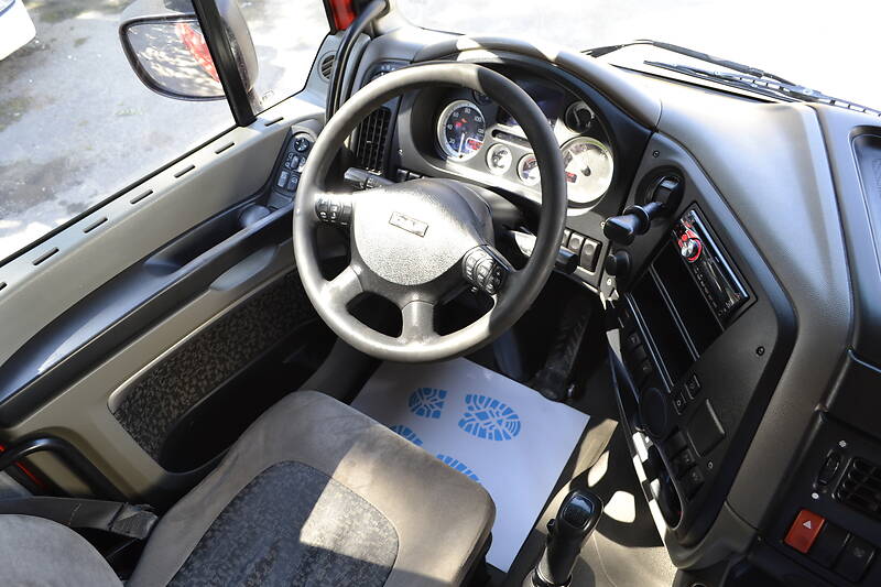 Тягач DAF XF 105 2010 в Хусте