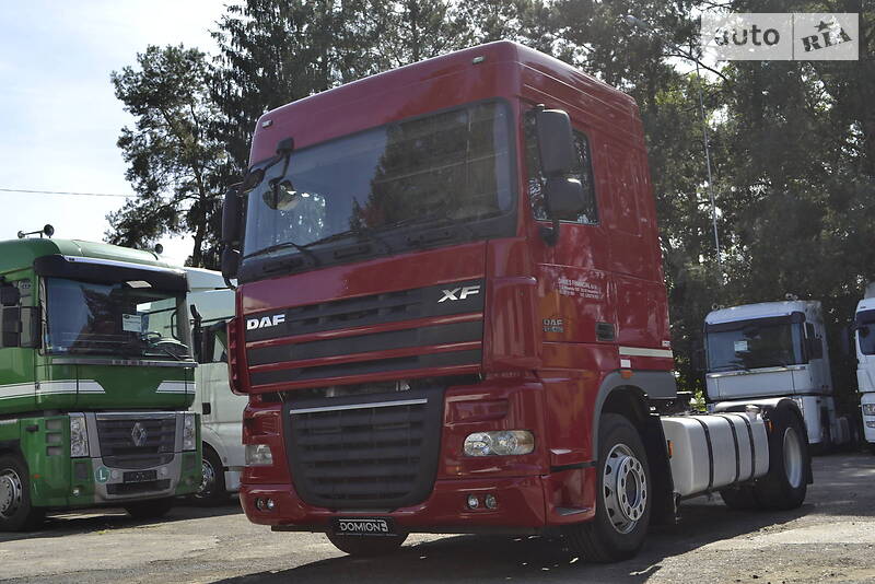 Тягач DAF XF 105 2010 в Хусте