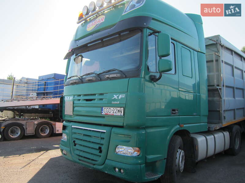 Тягач DAF XF 105 2009 в Виннице