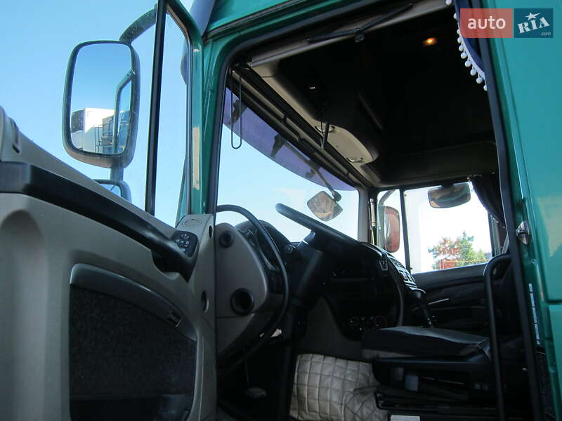 Тягач DAF XF 105 2009 в Виннице