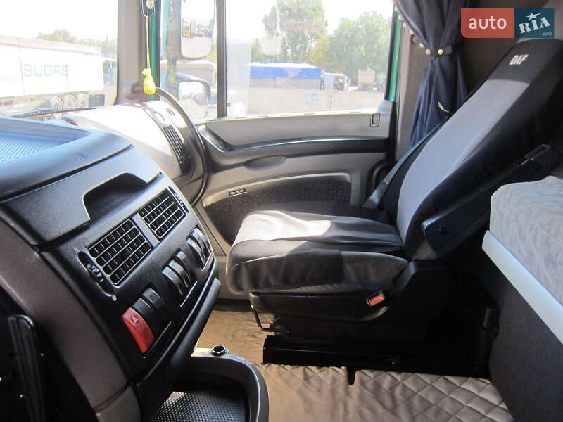 Тягач DAF XF 105 2009 в Виннице