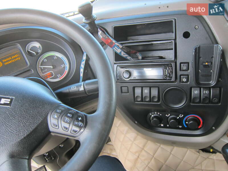 Тягач DAF XF 105 2009 в Виннице