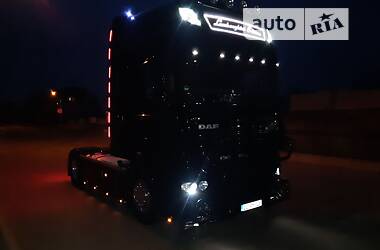 Тягач DAF XF 105 2013 в 