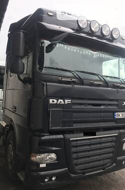 Тягач DAF XF 105 2008 в Сарнах