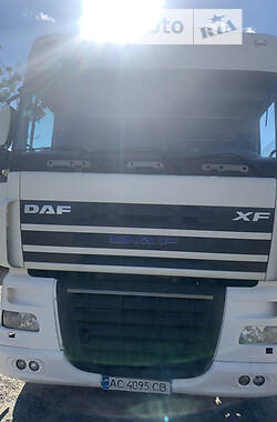 Тягач DAF XF 105 2007 в Киеве