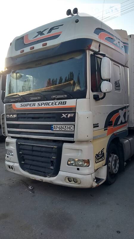 Тягач DAF XF 105 2006 в 