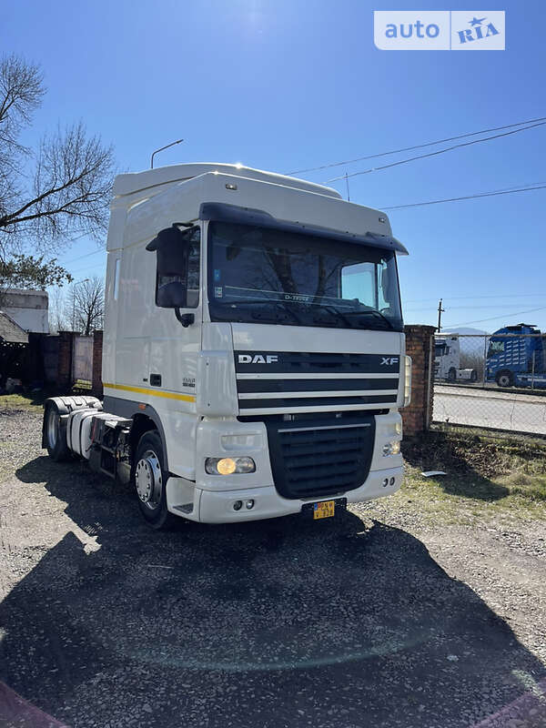 Тягач DAF XF 105 2012 в Хусте